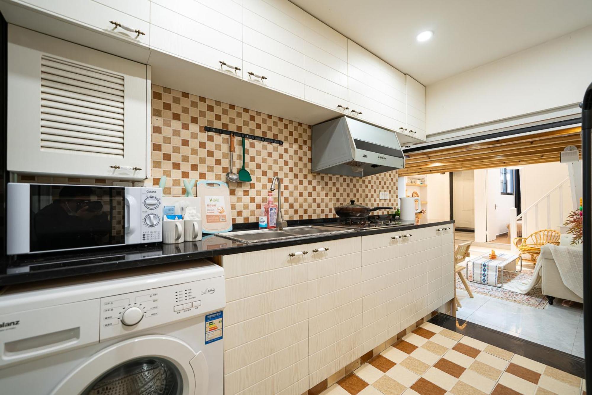 Shanghai Downtown Yi Du B&B - Near South Shaanxi Road Metro Station 600Meters Buitenkant foto